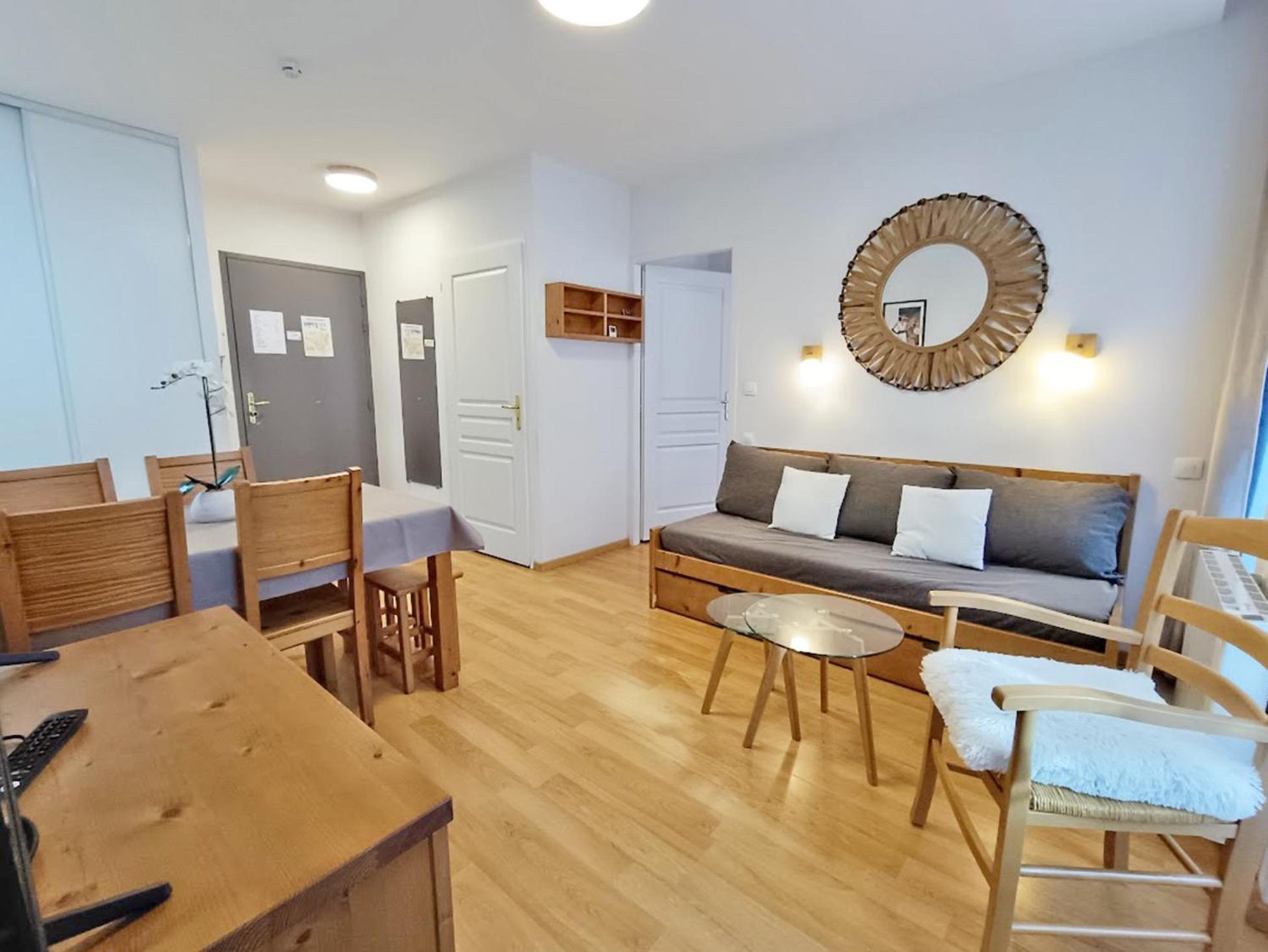 L'Eterlou, T3, Centre Luchon, Wifi, Casier A Skis, Ascenseur, 6 Personnes Bagnères-de-Luchon 외부 사진